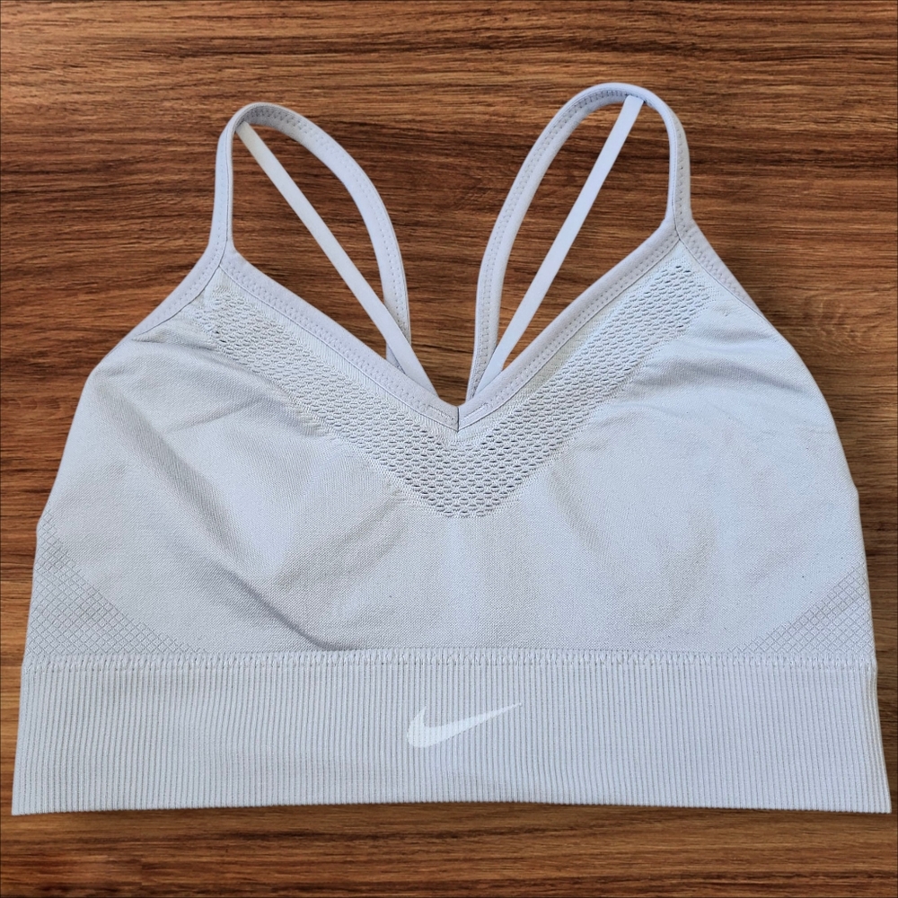 Nike Light Gray Seamless Sports Bra Light Support. Sz. S